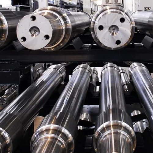 Duurzaam gelegeerd staal 42CrMo 34CrNiMo6 gesmede stalen tandwielas Precisie machinaal bewerkte getrapte as