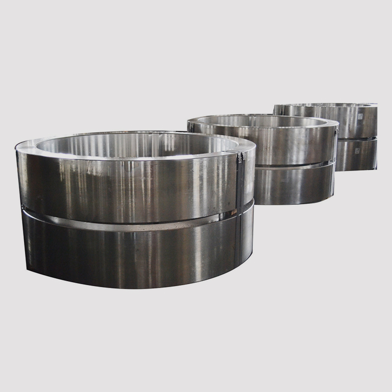 Grote maat ISO 9001 Hydraulisch geperst AISI 4140 SAE 4340 Op zwaar werk berekende gesmede stalen ringen