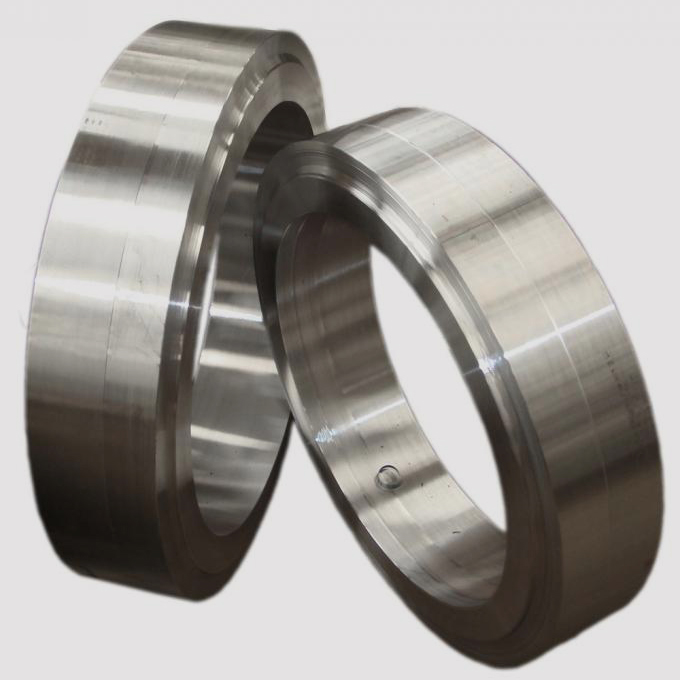Gesmede stalen ringen