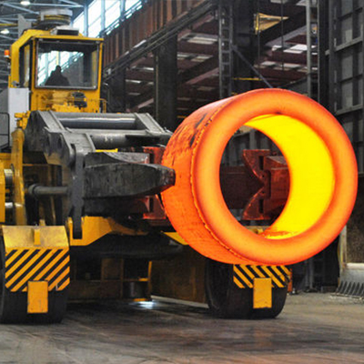 AISI 4140 en SAE 1045 hete gesmede stalen ringen precisie gemalen oppervlak voor windturbinetorens
